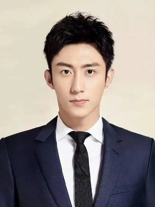 内娱男明星的证件照##黄景瑜林陆骁