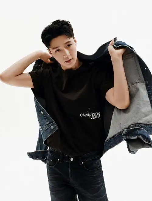 张艺兴ck全球代言人