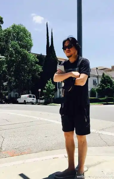 高晓松的腿走红网友羡煞当红女星