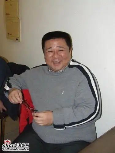 图文群英汇众星云集梁冠华