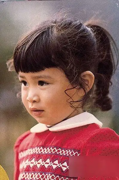 孙俪陈妍希 女星不堪回首童年照