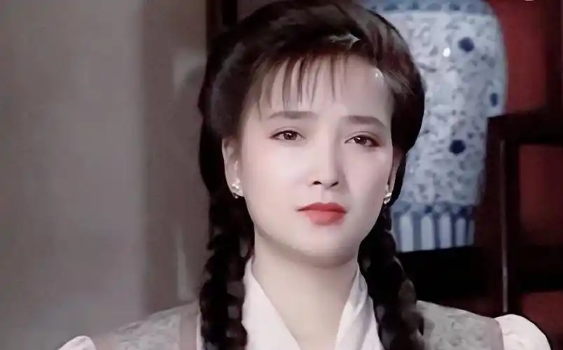 给琼瑶剧中的12位美人排个名:陈红排第二,岳翎排第十_归亚蕾_俞小凡