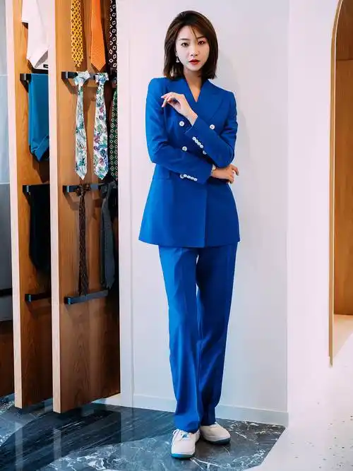 早秋时尚女西装,办公室里的时髦精_蓝色