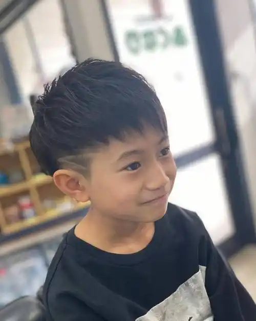 小男孩发型14款,很火很帅气,这个夏天你儿子值得拥有_头顶_效果_造型