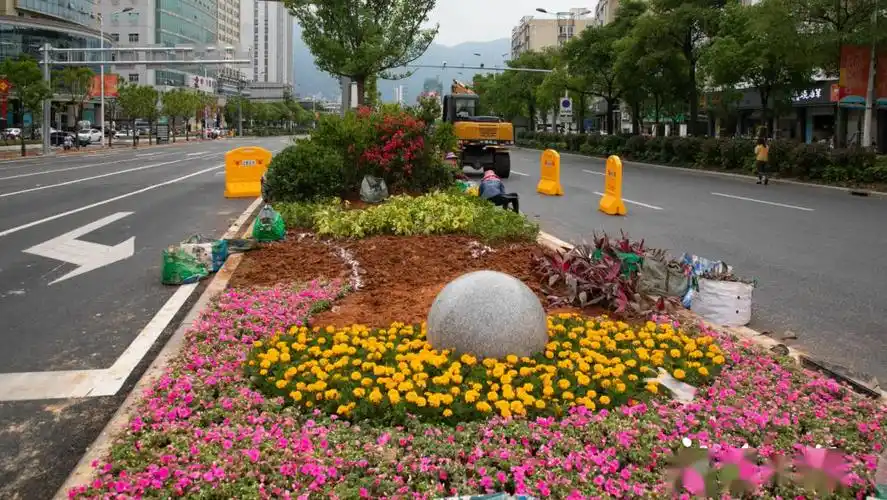 创城宁德市推进中心城区主要干道交叉口优化改造