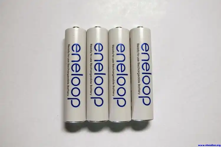 刚刚入手的二代爱乐普电池高清大图各位帮鉴定真假