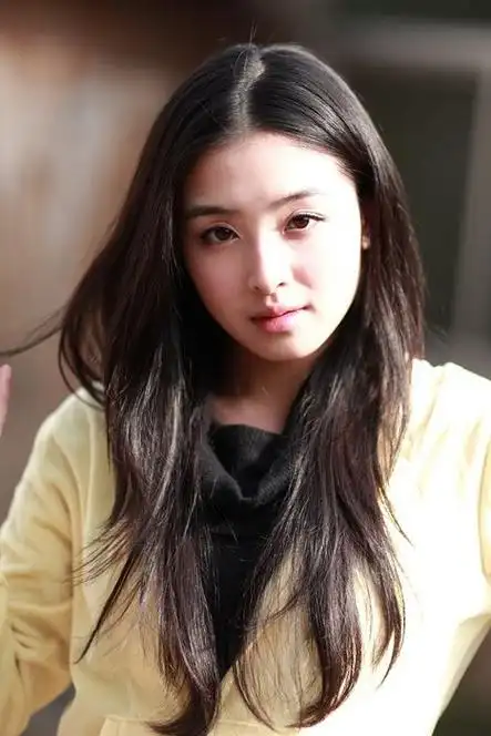 p>张含韵,1989年4月9日出生于四川省德阳市旌阳区,中国内地流行乐女