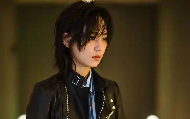 周笔畅最美的期待听歌向这首歌真是太好听啦з