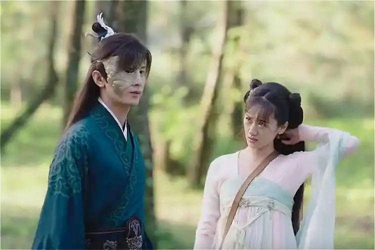 成毅袁冰妍主演的《琉璃》:男女主角的初遇是该电视剧最甜的画面