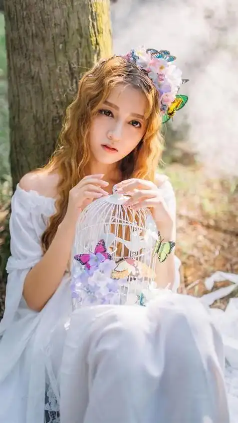 我遭全网谩骂三天三夜京圈男友知道后直接致电某博老总