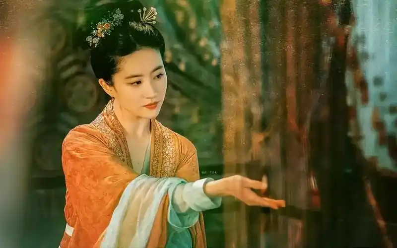 刘亦菲新剧古装造型美出天际天仙下凡也不过如此