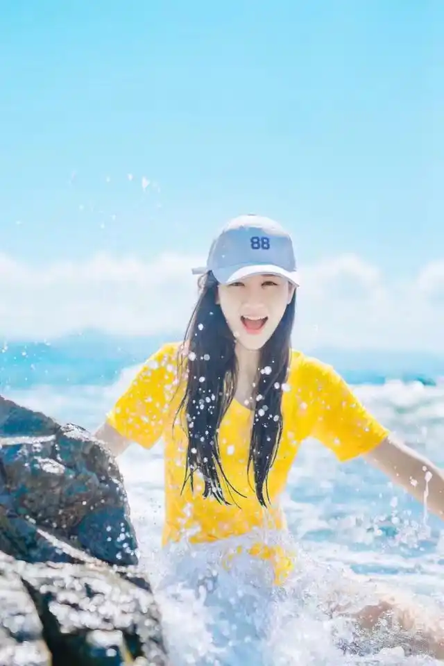 海滩美女,阳光小清新,一个浪漫的约会