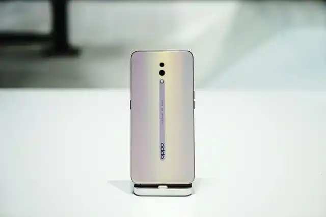 全新出发影像大升级10倍光学混合变焦版opporeno发布