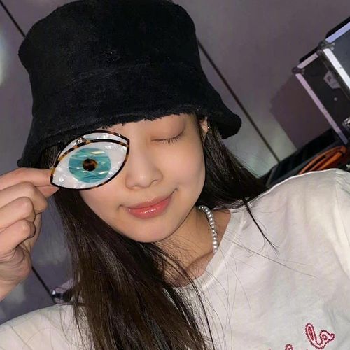 金智jennie同款发夹眼睛发抓鲨鱼后脑勺抓夹小众发饰