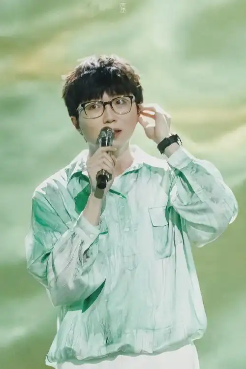 他今天怎么这么可爱啊@毛不易#毛不易