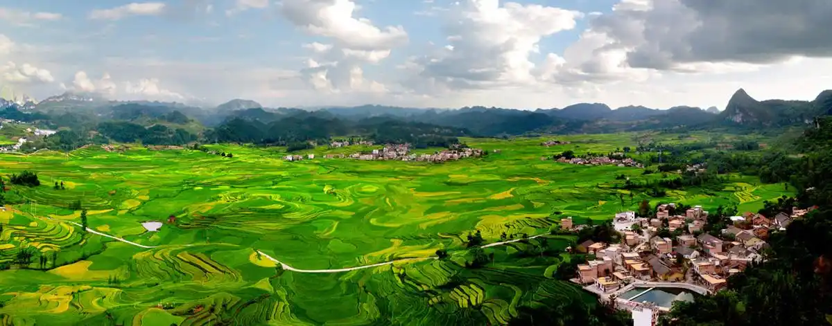 河池南丹新农村新风貌