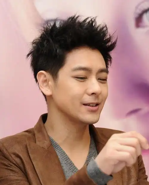 49岁林志颖车祸后遗症严重!妈妈透露仅恢复8成,身体各方面欠佳|陈若仪