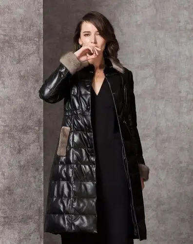 爱迪.丹顿aidydanton男女皮衣混合专场 女装黑色水貂毛领羊皮羽绒服