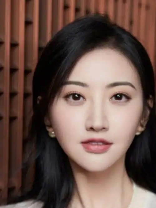 景甜适合欧式大双眼皮吗