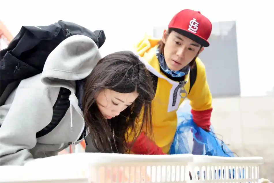 朱珠陈楚河对视