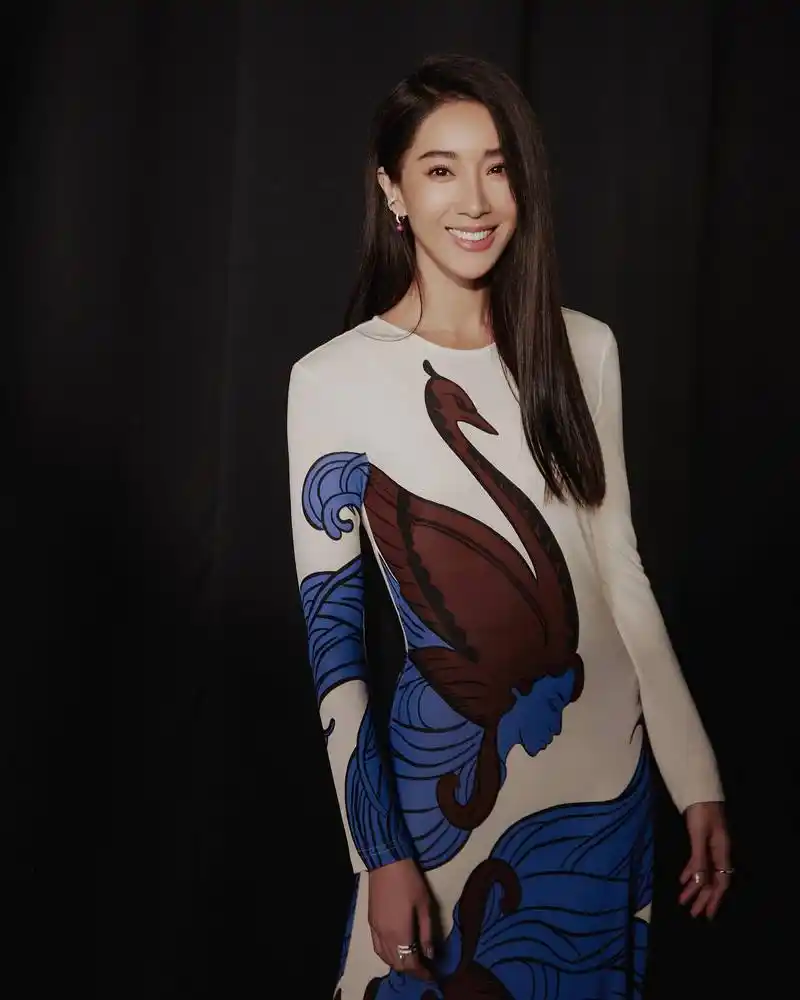 41岁隋棠晒素颜健身照,气色状态俱佳