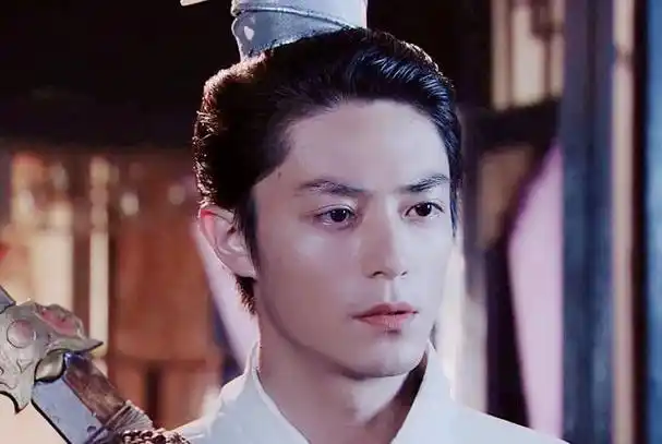 天涯四美,指不同风格的四个经典古风形象的古装美男角色(非真人).