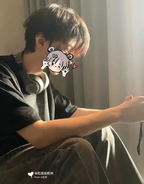 男生发型长碎盖