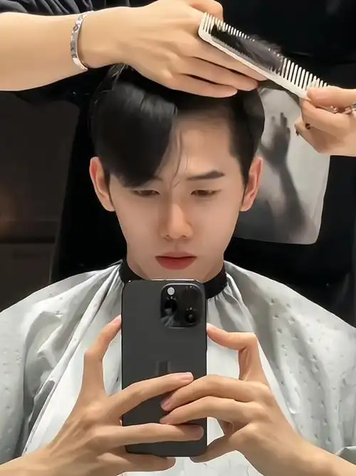 精致小头韩式服帖烫菱形脸圆脸必备发型