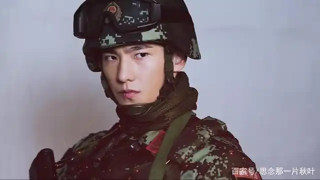 明星穿军装最帅的几位