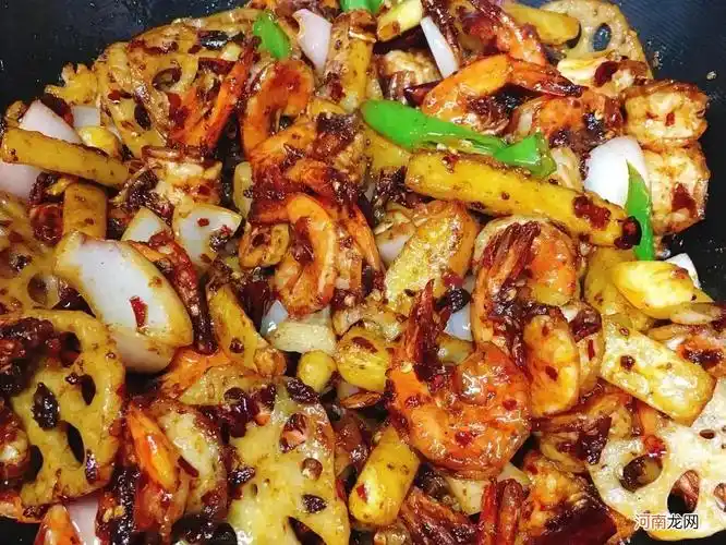 快来get这锅幸福感爆棚的香辣干锅虾 干锅香辣虾做法