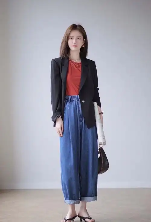 黑色西装怎么搭配裤子,黑色西装怎么搭配裤子男生(干练利落又不失女人