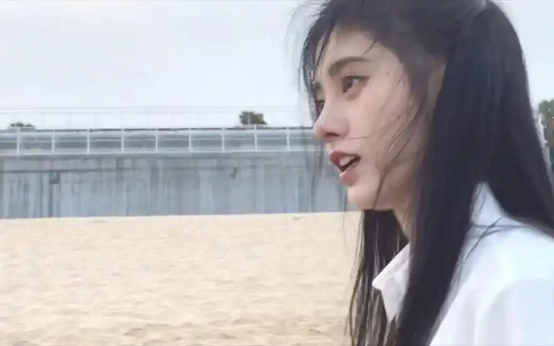 海边的小鞠超美