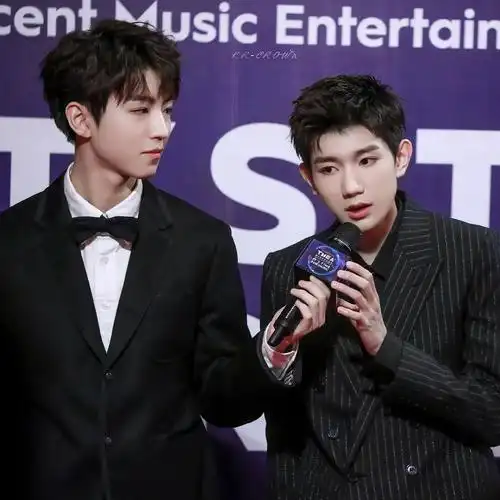 凯源《月满前川》