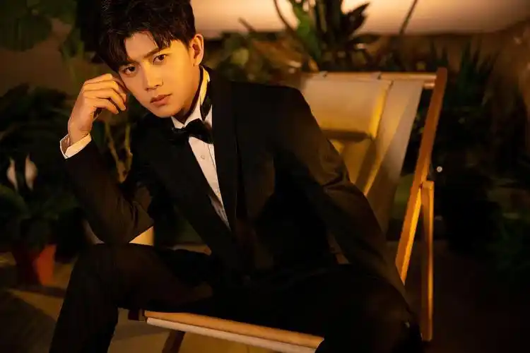 31任嘉伦春暖花开日三月嘉书至