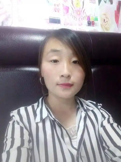 28岁离异女征婚照片(id:591422)_河北承德征婚交友_我主良缘网