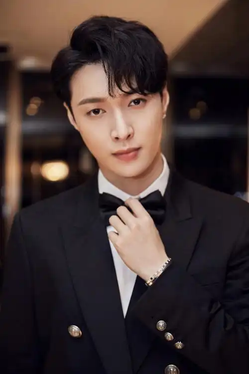 知乎宝藏 的想法: 张艺兴,中国内地流行乐男歌手, | 张艺兴(lay) br>