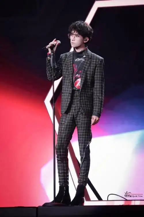 易烊千玺入选2024年30佳青年歌手