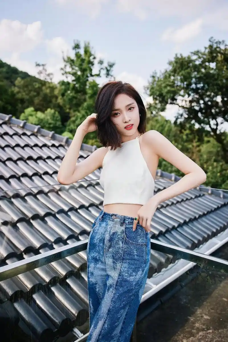 吴宣仪 #锁屏壁纸 #高清壁纸 #手机壁纸 #送你一张壁纸 - 抖音