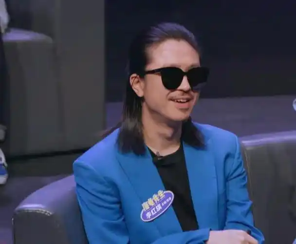 一起玩音乐"来的真实,离开十年的兄弟回归也是海龟先生乐队非常值得