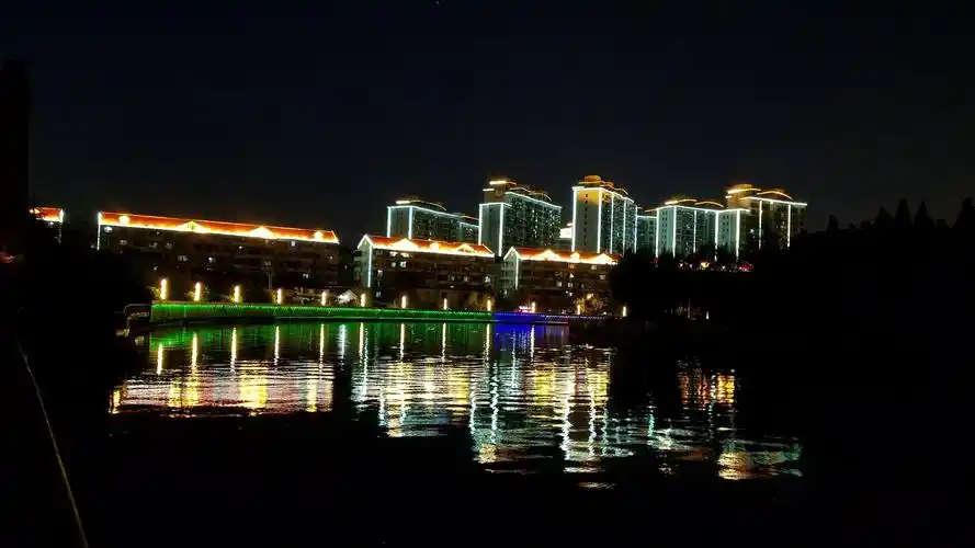 上海市松江区沪亭北路1373号靠近来伊份青年大厦