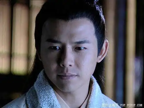 我初中觉得有点像的两个人,神谷浩史和刘晋元