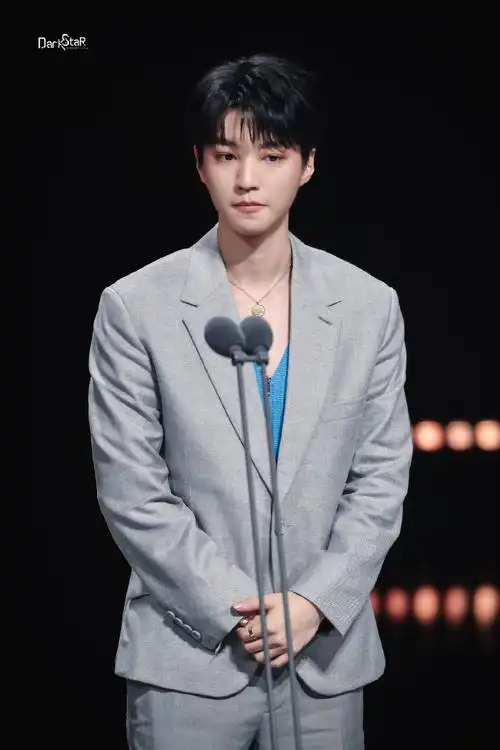 dark_star_王俊凯个人站