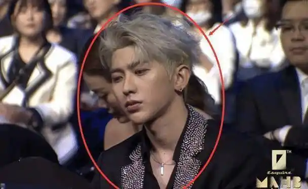 原创时尚盛典台下男明星生图火了没有美颜成卸妆晚会少女都沸腾了