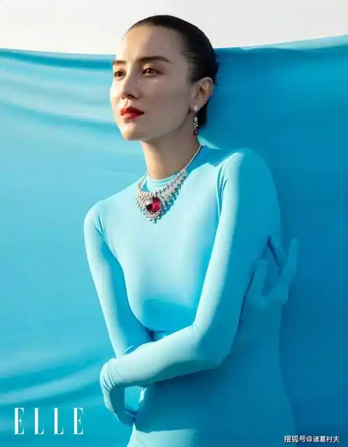 人间极品啊!宋佳写真赏_身材_成为了_才华