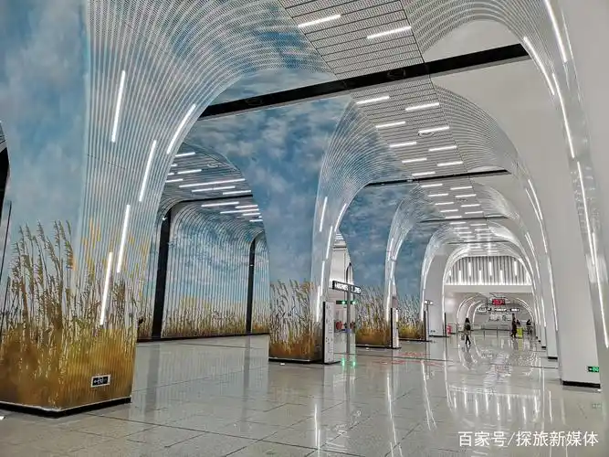 徐家棚站,给人眼前一亮的感觉,是武汉最时尚的地铁站