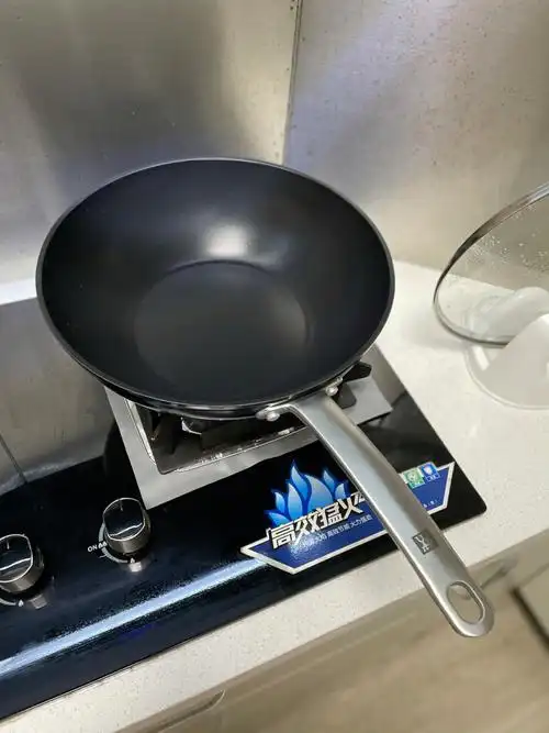 新入手的双立人不粘锅