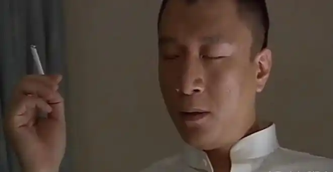 同样是抽烟怎么tfboys王源和孙红雷大家的评价不一样双标了