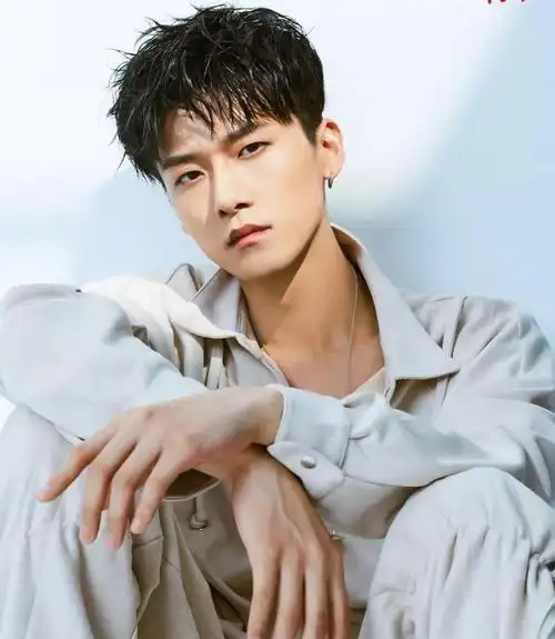 邢菲新剧正在热播又接一部古装偶像剧男二是余生中的他