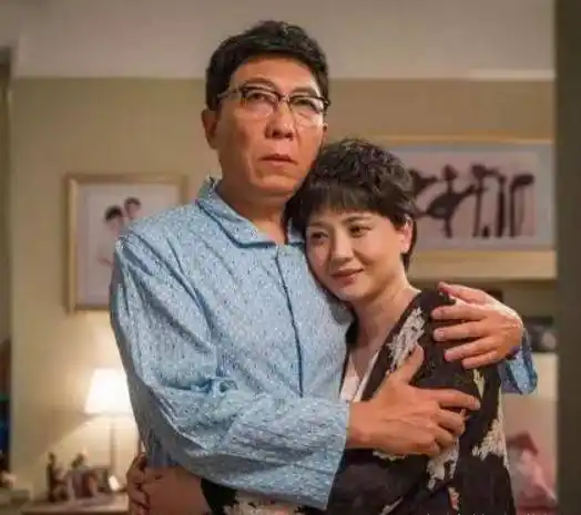 为去世老公守寡十年,女儿比她漂亮是她的骄傲_陶慧敏_丈夫_剧中