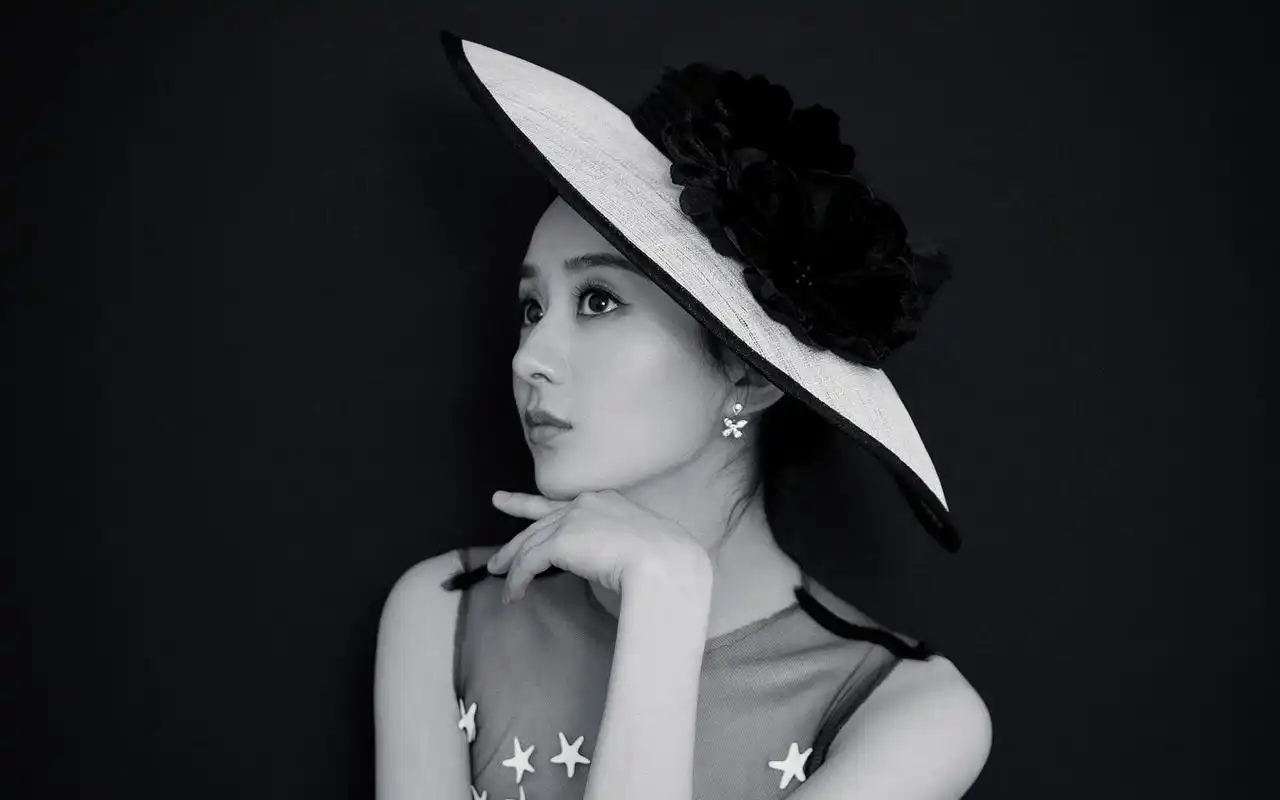 赵丽颖黑白性感高清桌面壁纸